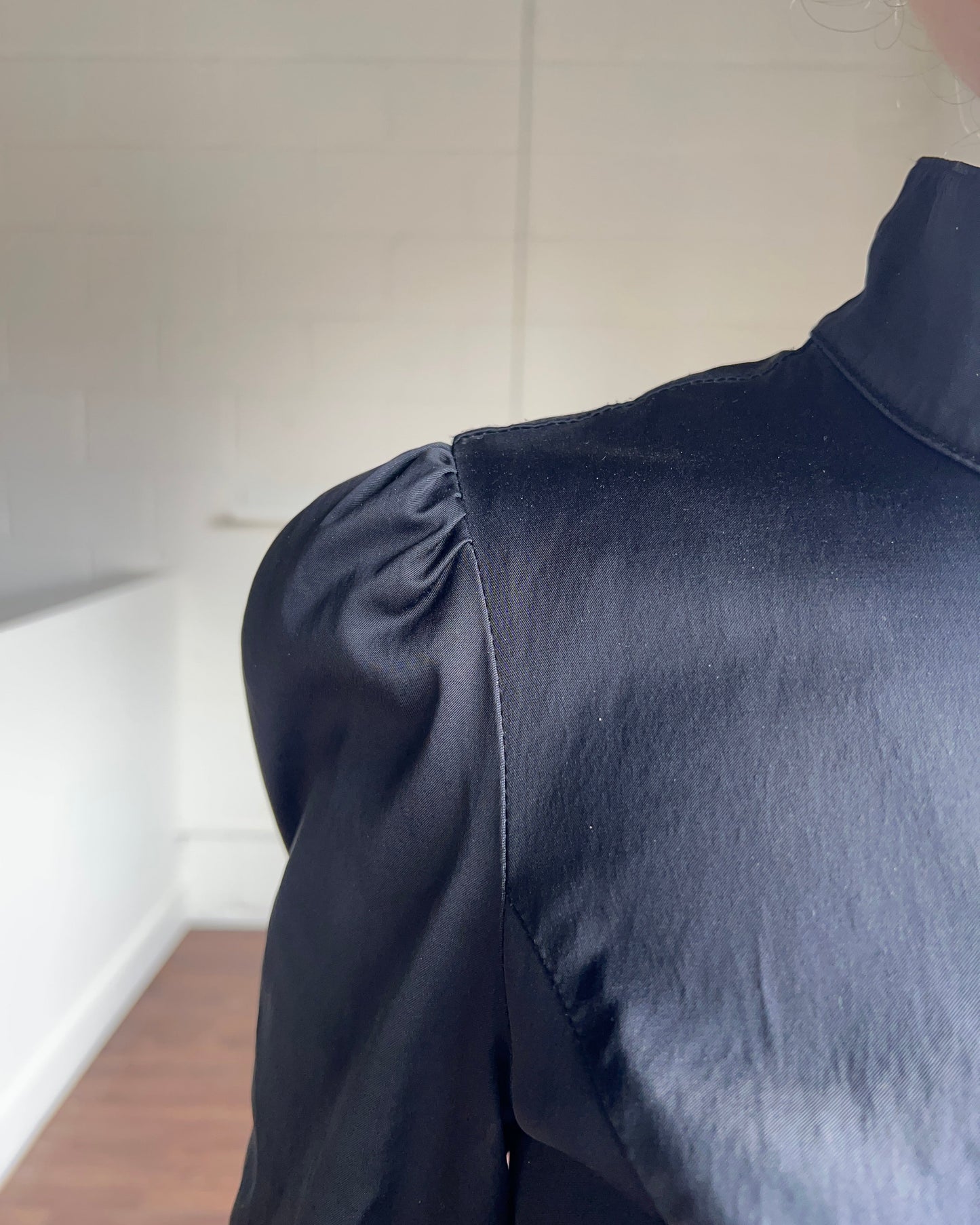 Black Cropped Puff Sleeve Zip Up Jacket