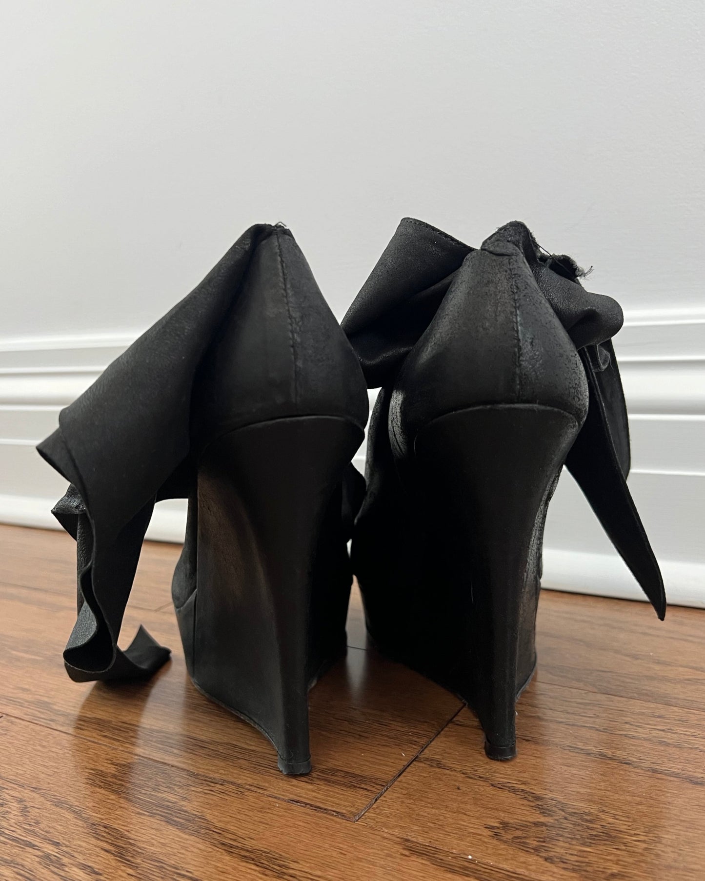 A. F. Vandevorst SAMPLE Peep Toe Wedges