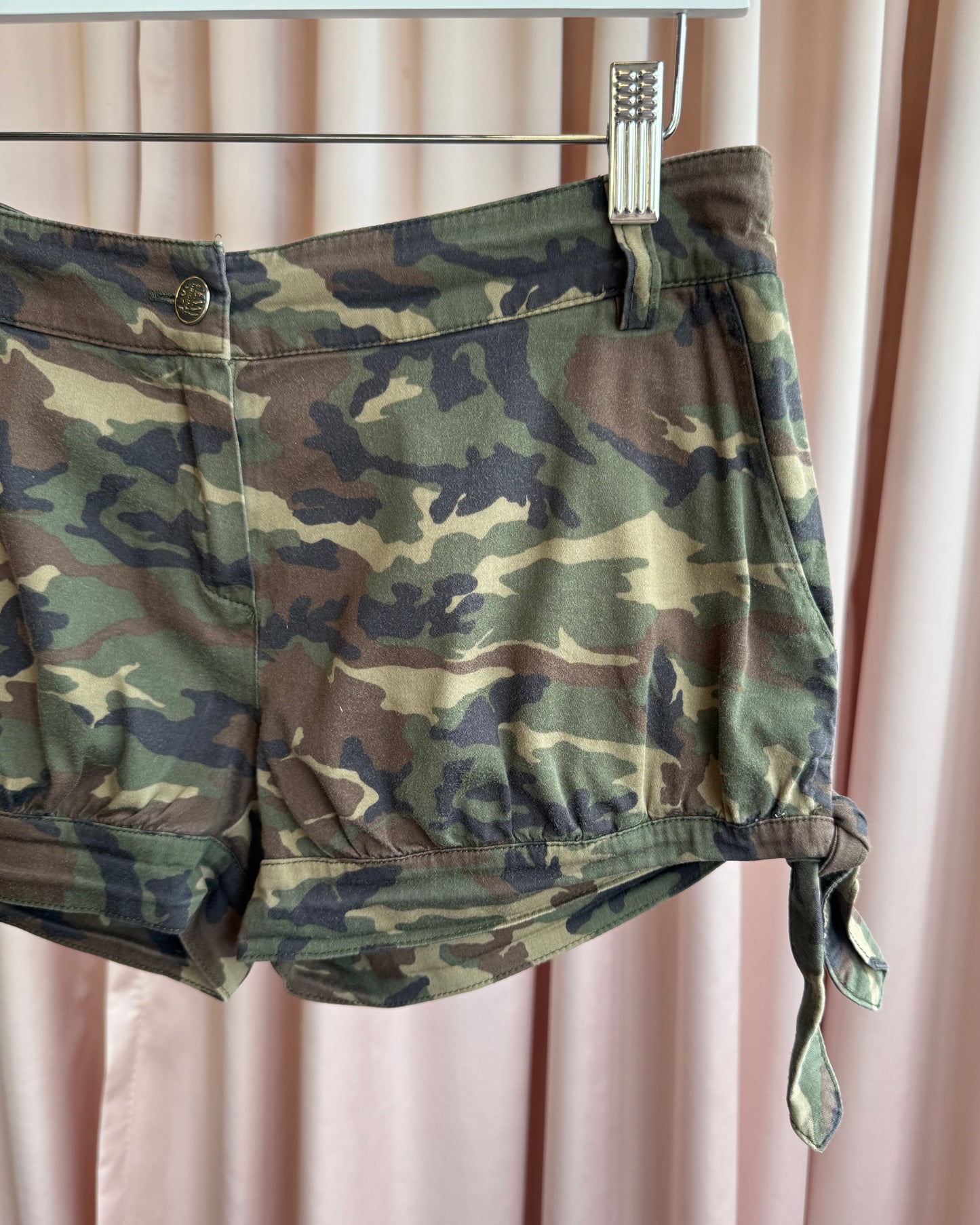 Italian Brand Camouflage Print Low Rise Mini Shorts