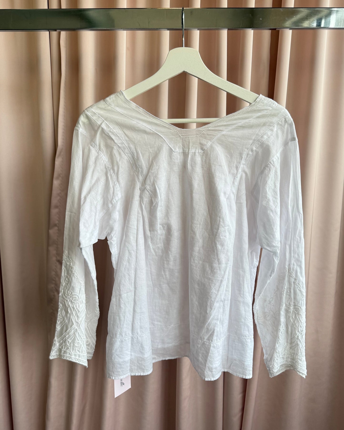 Zucca Embroidered White Cotton Long Sleeve Blouse