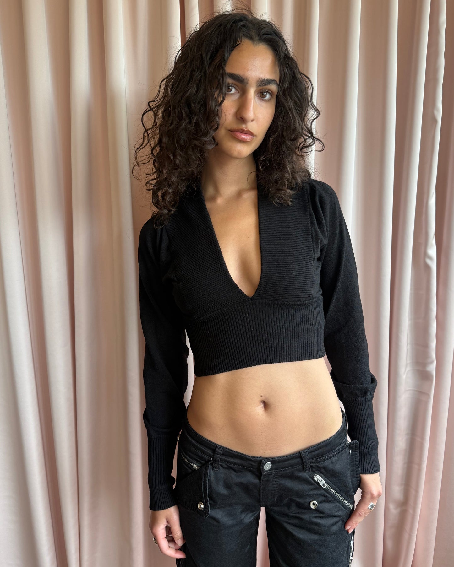 Dolce & Gabbana Black Wool Blend Cropped V-Neck Sweater