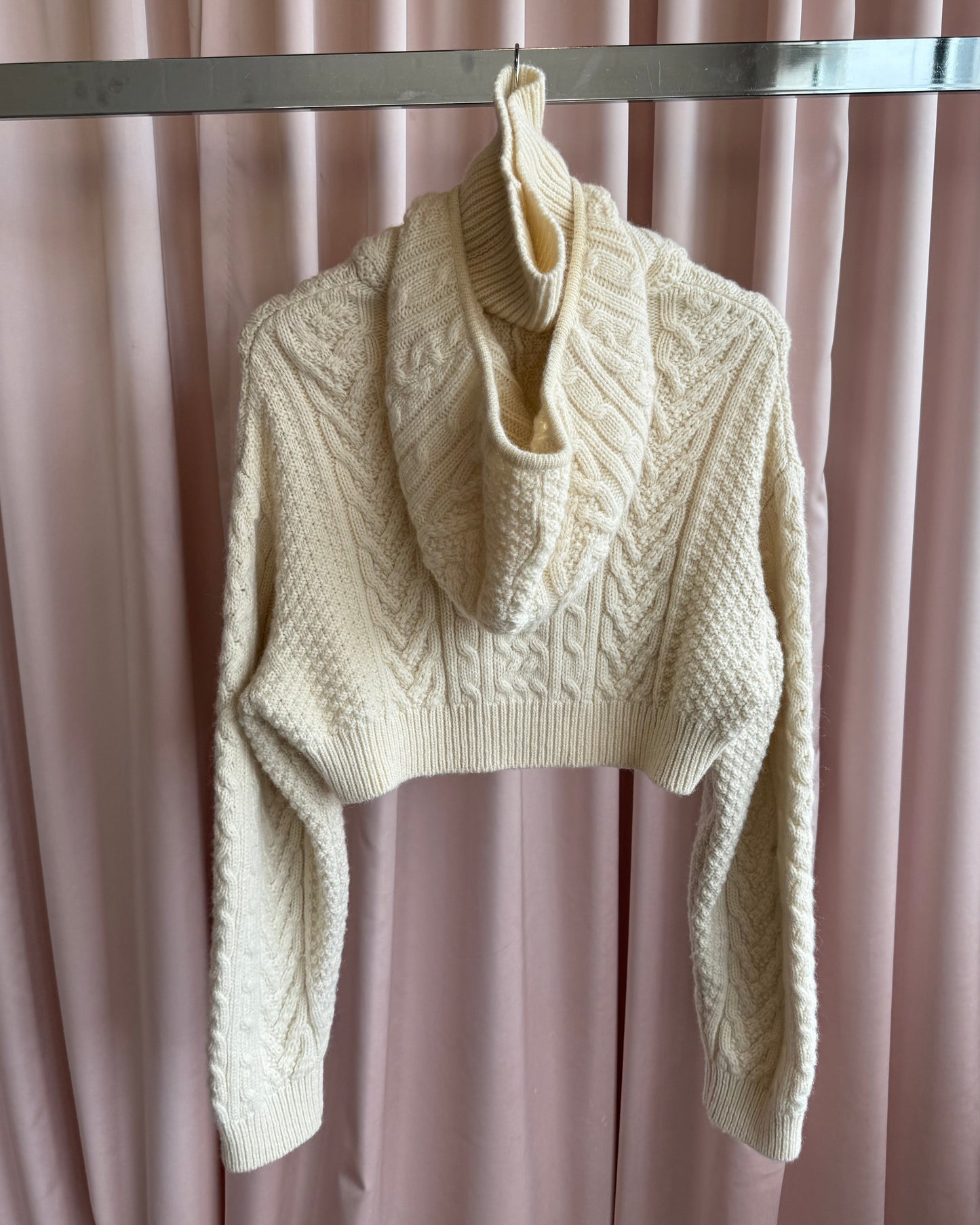Noir Kei Ninomiya Comme des Garçons 2022 Cream Wool Knit Cropped Hooded Sweater