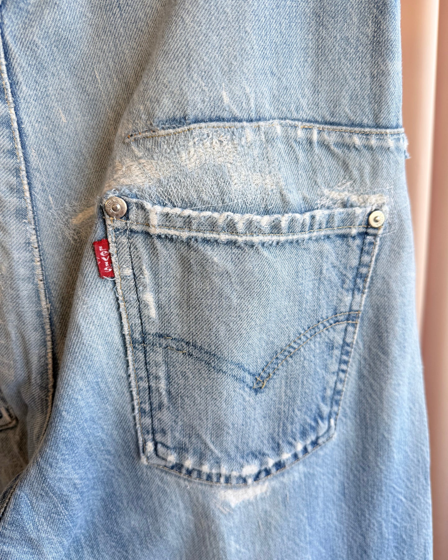 Levi's Engineered Jeans Vintage Distressed Light Wash Denim (30 x 34)