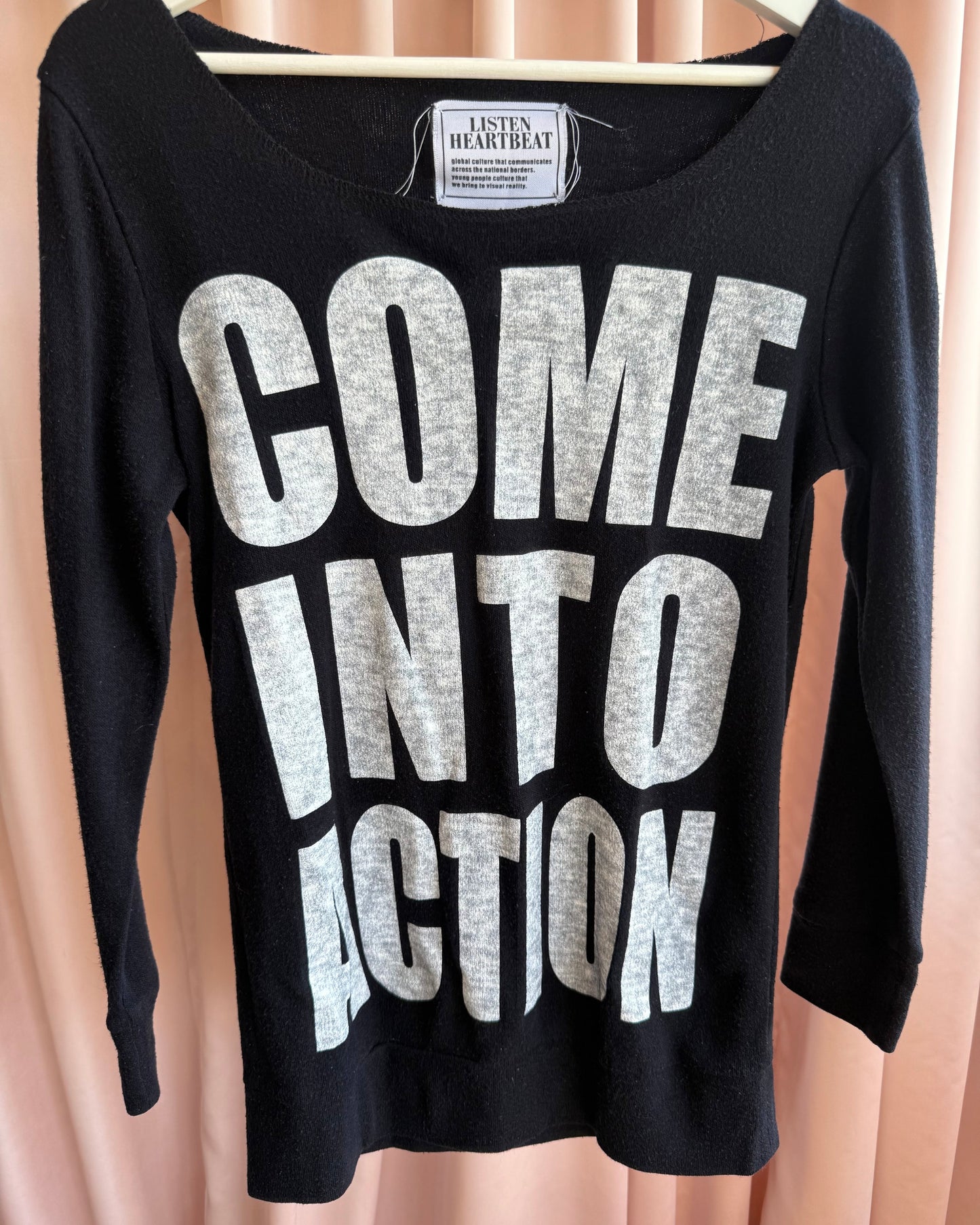 Japanese Brand "Come Into Action" Graphic Black Sweatshirt