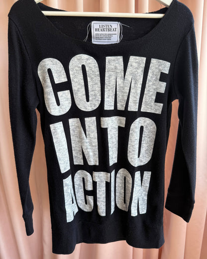 Japanese Brand "Come Into Action" Graphic Black Sweatshirt