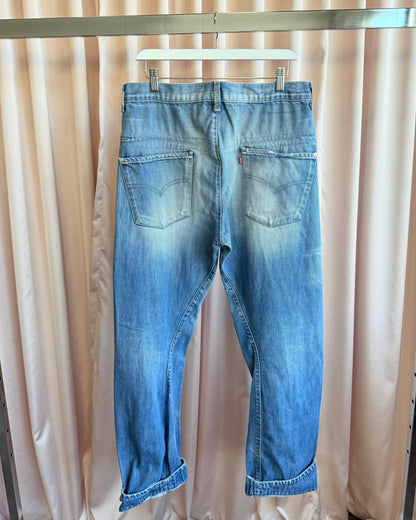 Levi's Engineered Jeans Vintage Distressed Light Wash Denim (34 x 34)
