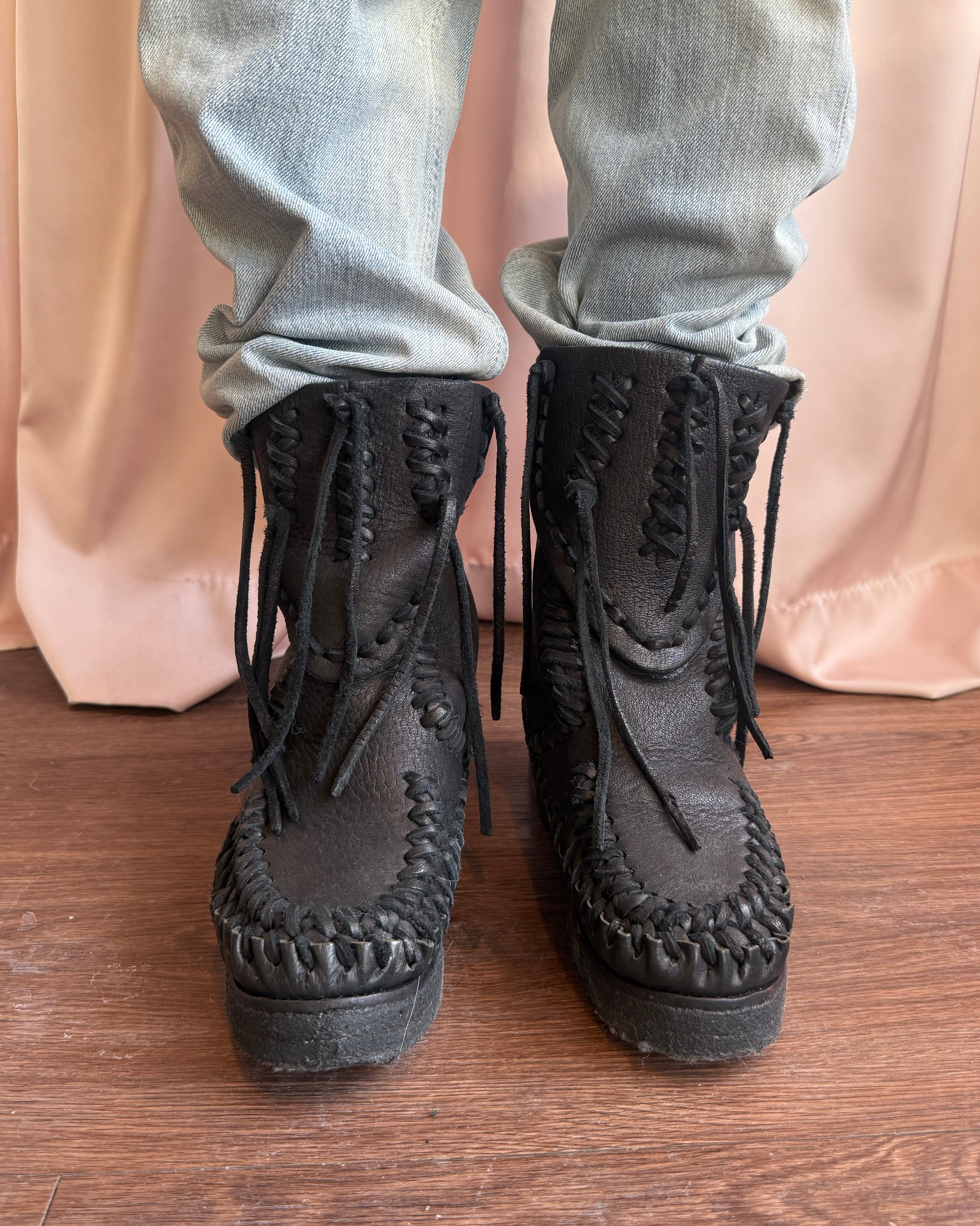Zucca Black Leather Fringe Moccasin Boots – King Lis