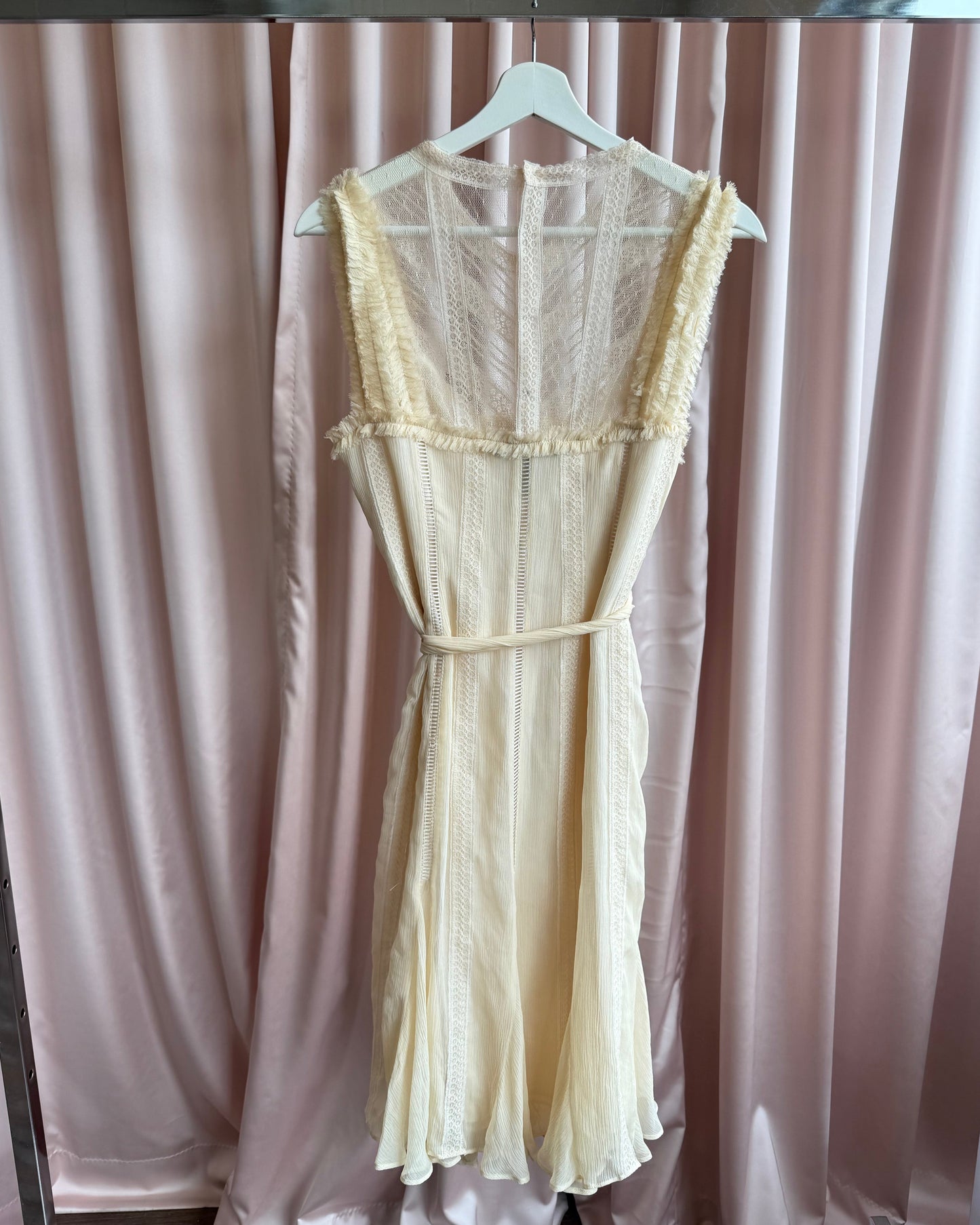 BCBGMaxazria Cream Silk Lace Princess Cut Dress