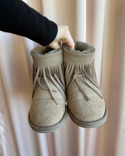 Koolaburra by Ugg Camel Sheepskin Fur Fringe Boots
