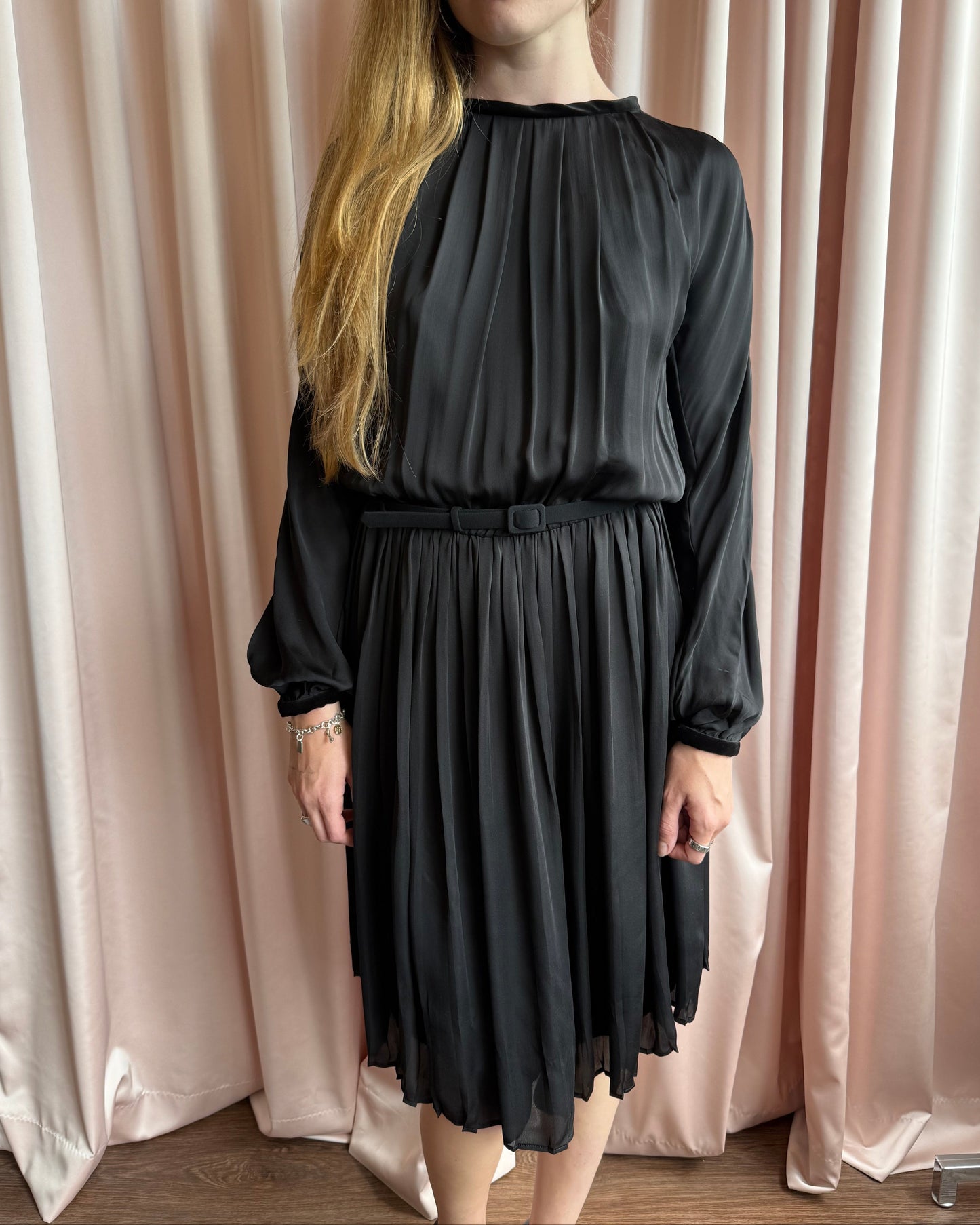 Ungaro Fuschia Black Silk Long Sleeve Belted Midi Dress