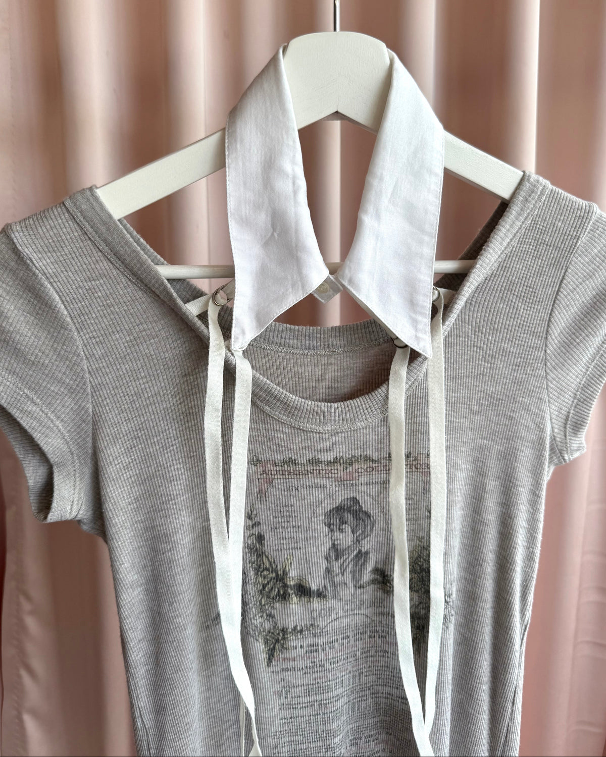 Cop Copine Attached Collar Ribbed Grey Graphic Top