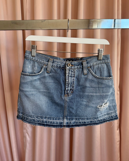 D&G S/S 2005 Logo Patch Distressed Denim Mini Skirt