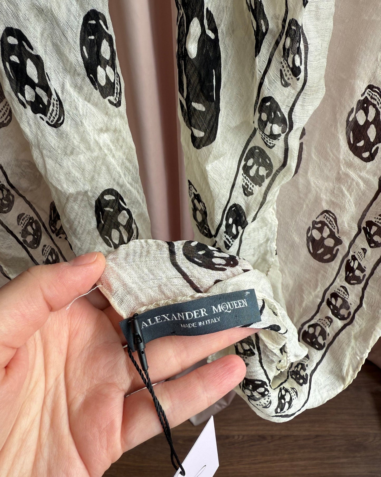 Alexander McQueen White & Black Skull Print Scarf