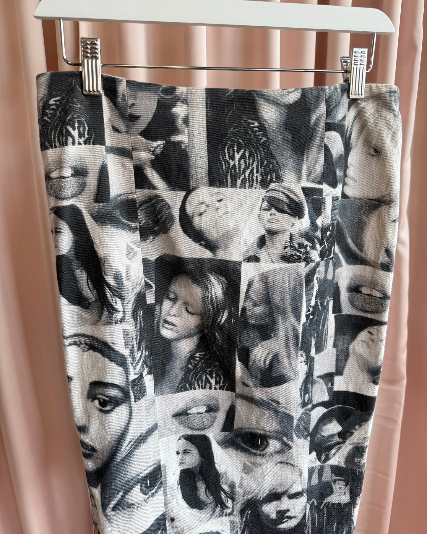Italian Made Black & White Photo Print Pencil Skirt
