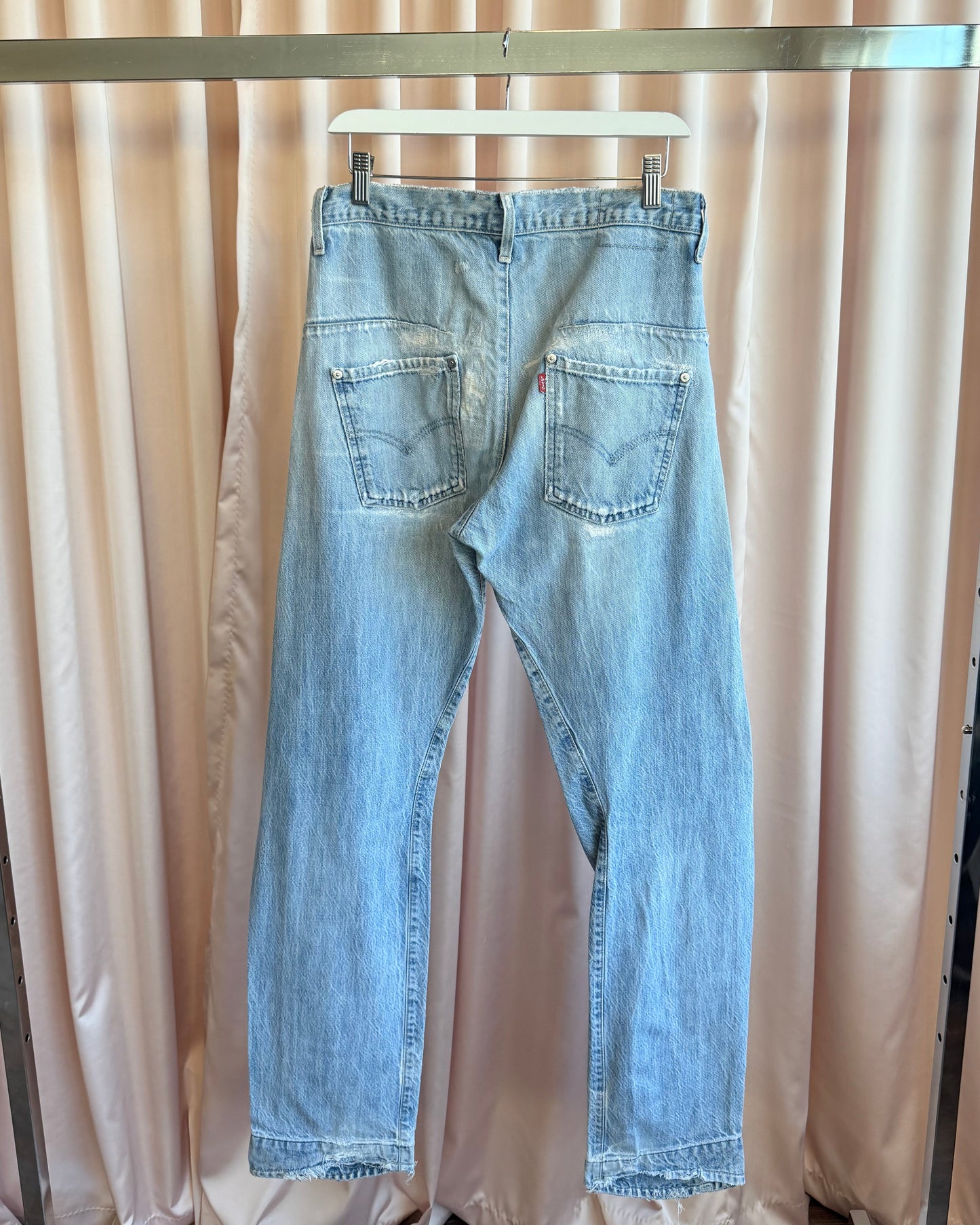Levi's Engineered Jeans Vintage Distressed Light Wash Denim (30 x 34)