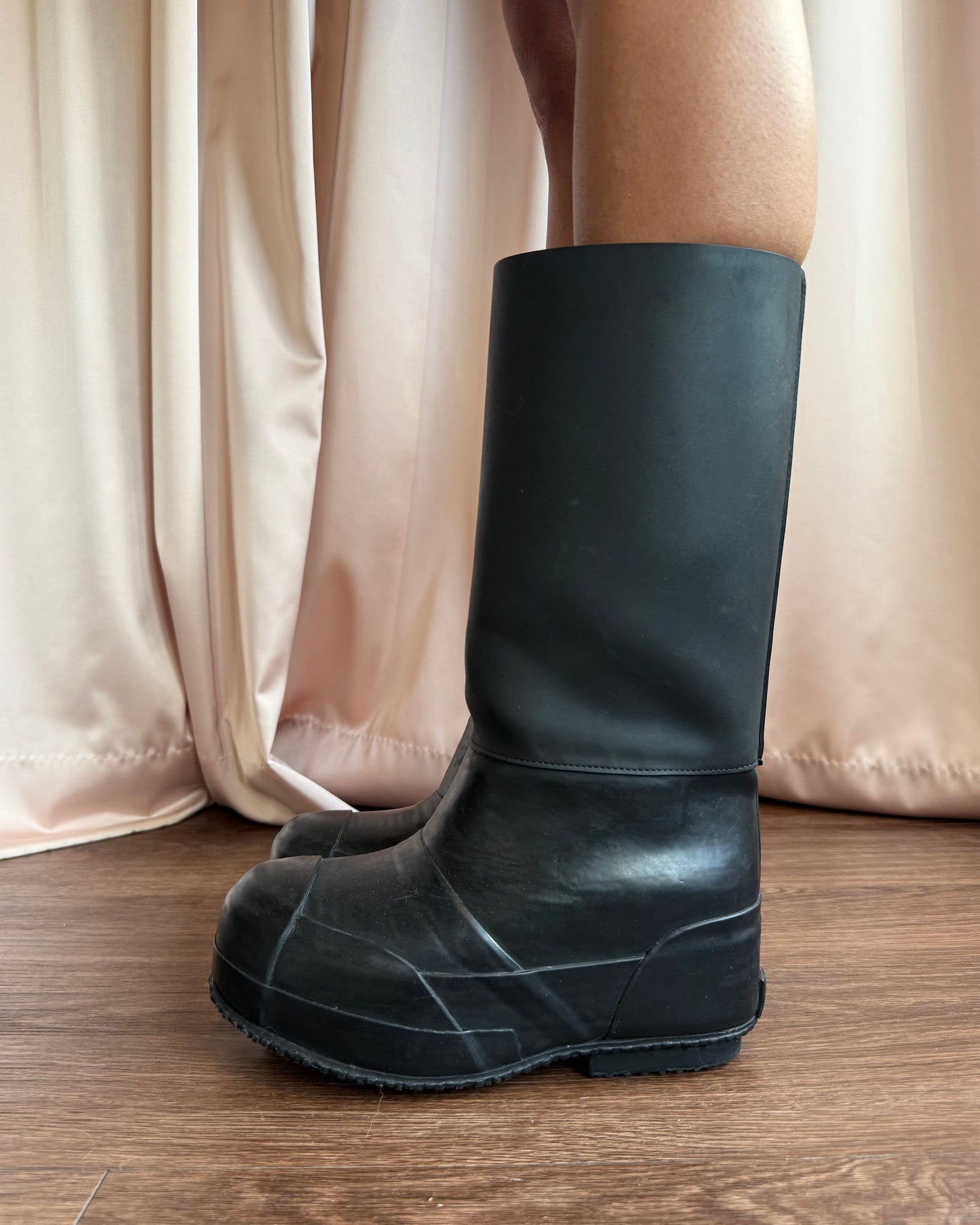 Céline Pre-Fall 2018 Black Planet Rubber Boots