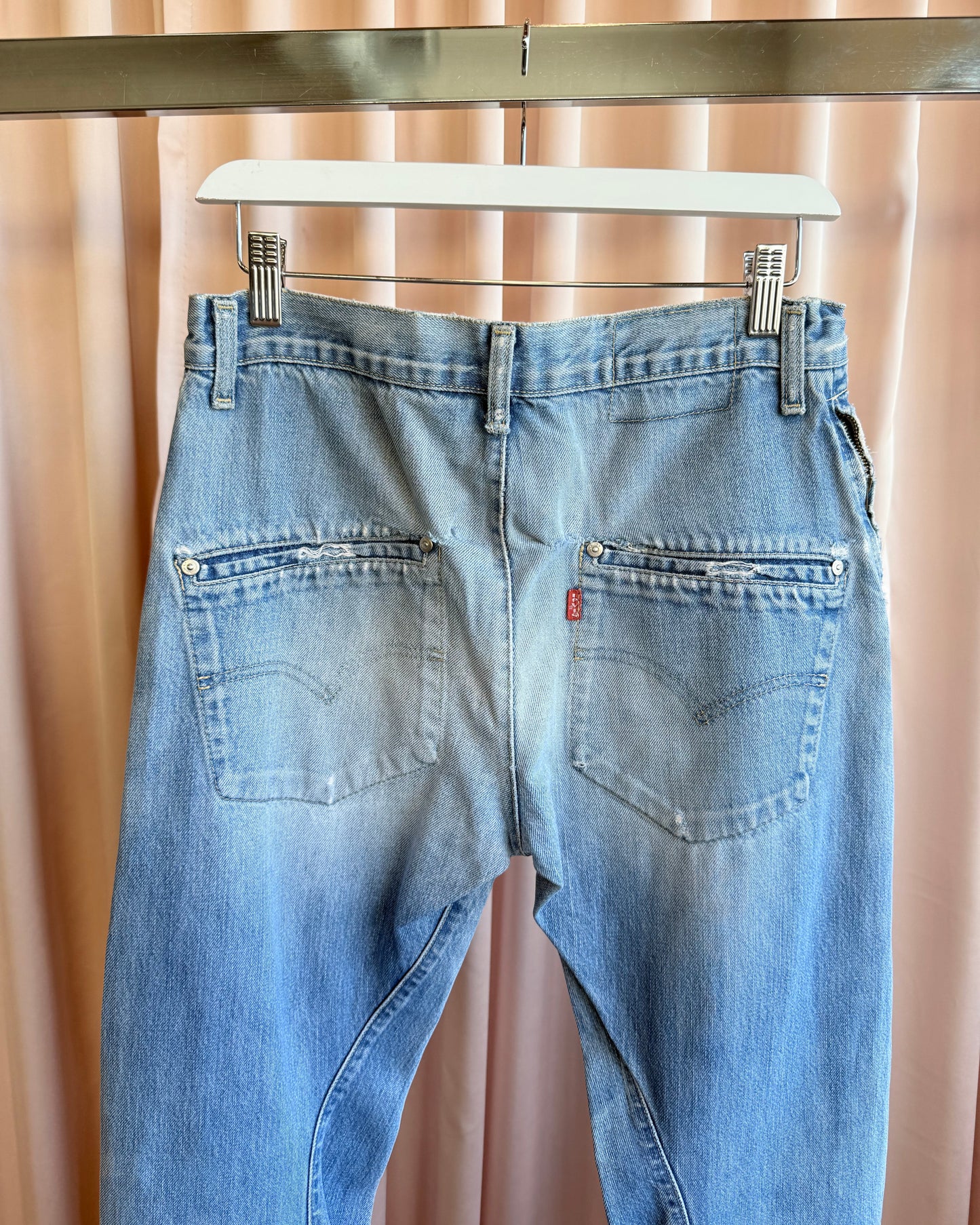 Levi's Engineered Jeans Vintage Faded Distressed Denim (31 x 32)