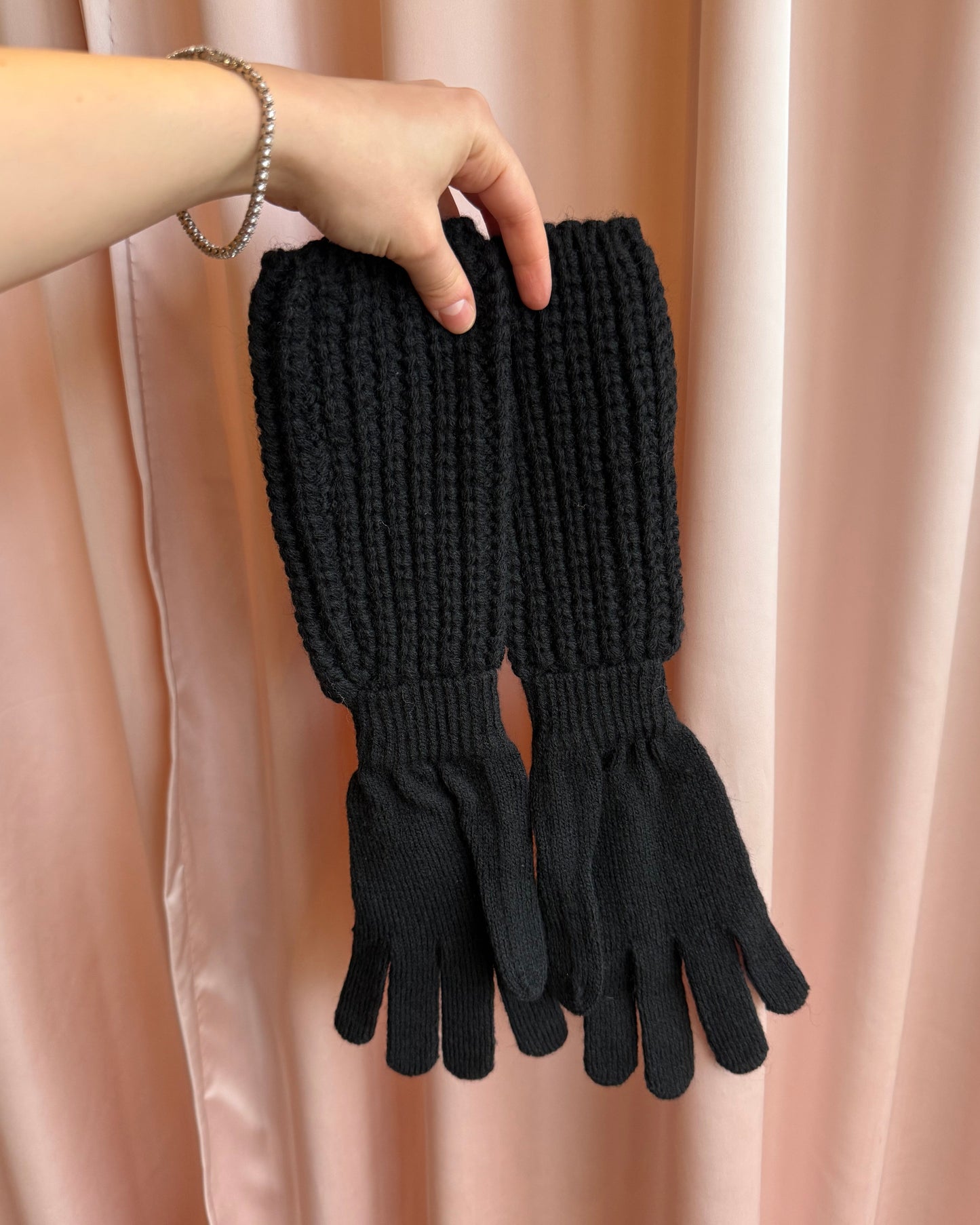 Italian Brand Black Wool Blend Knit Gloves