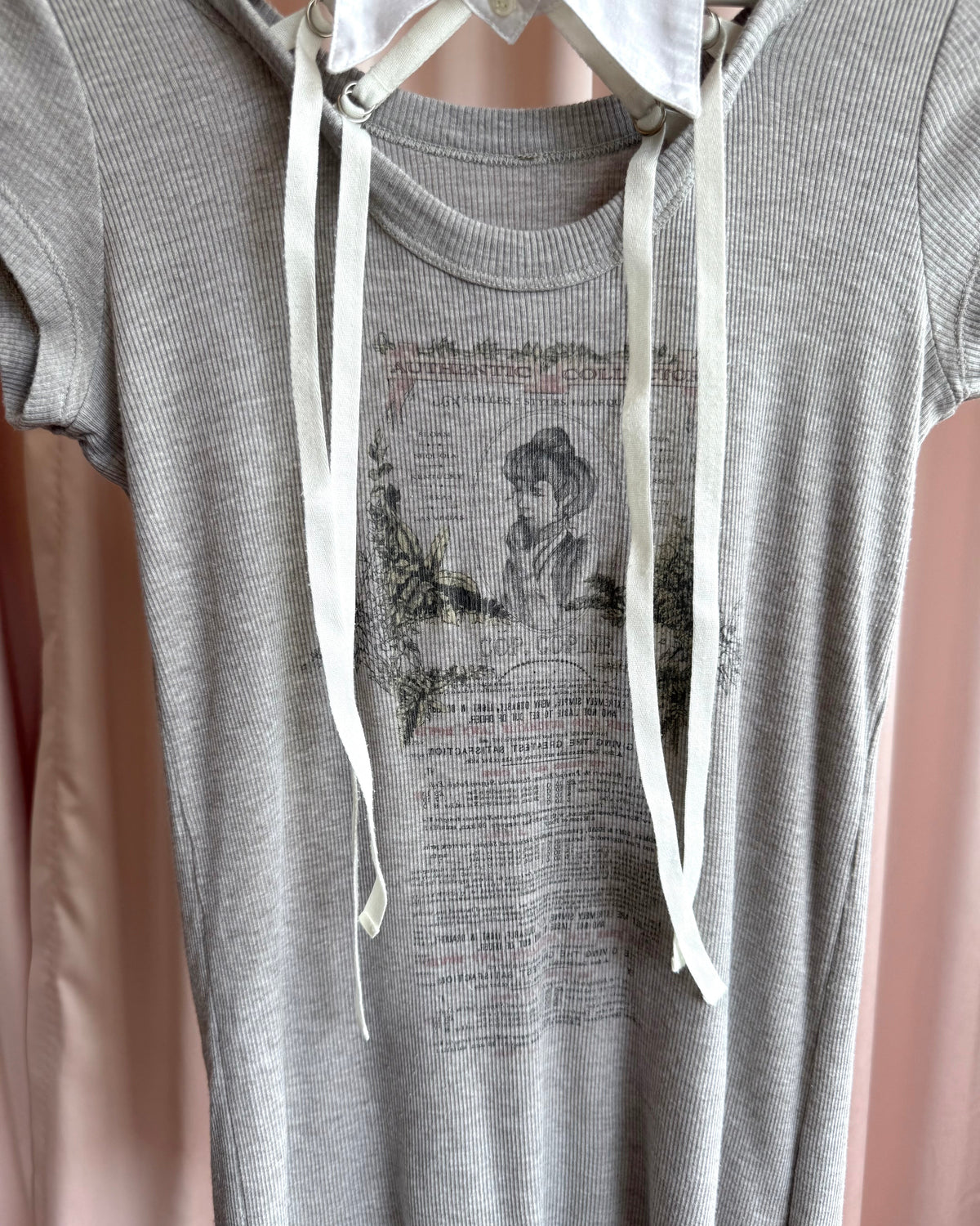 Cop Copine Attached Collar Ribbed Grey Graphic Top