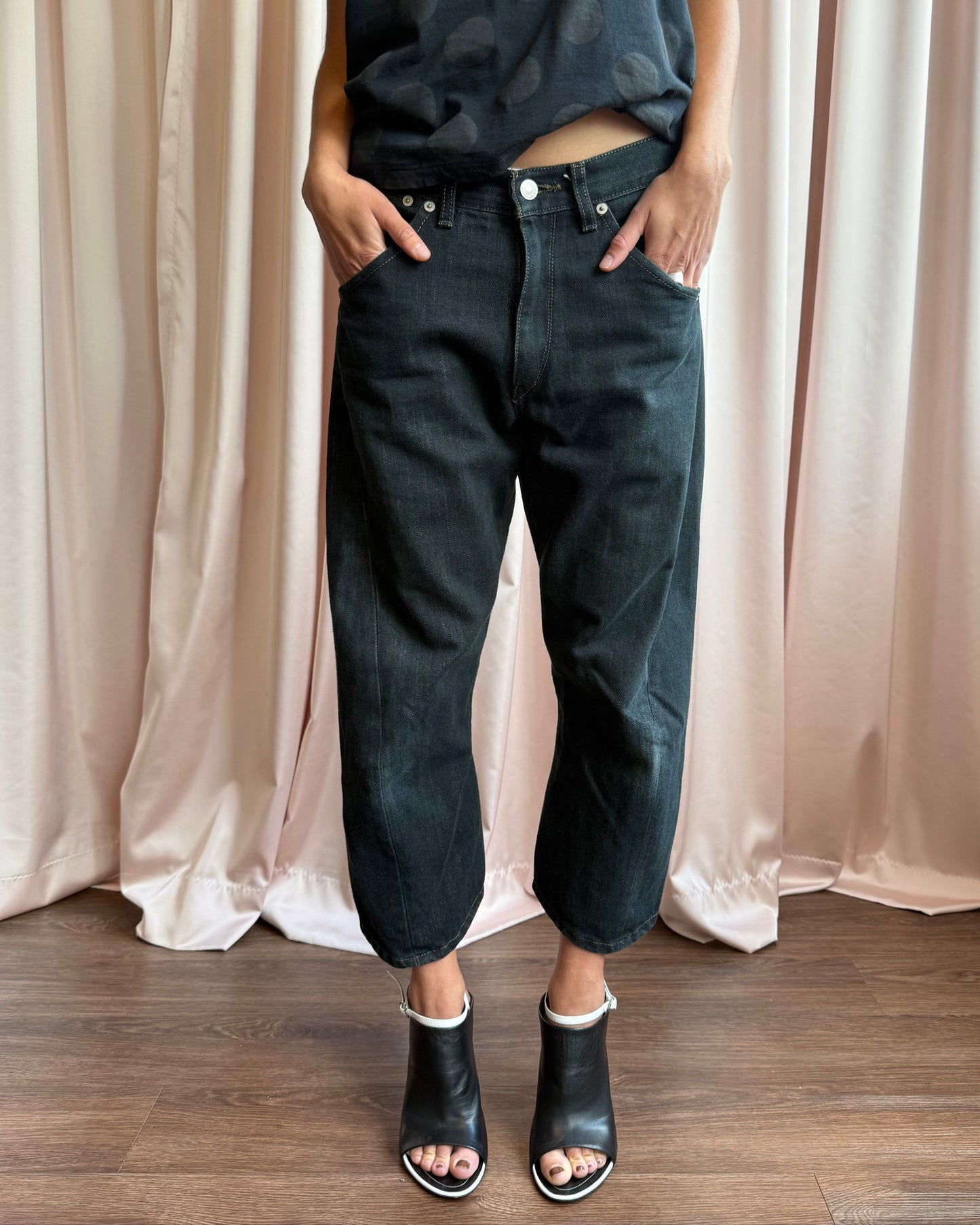Levi’s Engineered Jeans Tight Black Cropped Denim