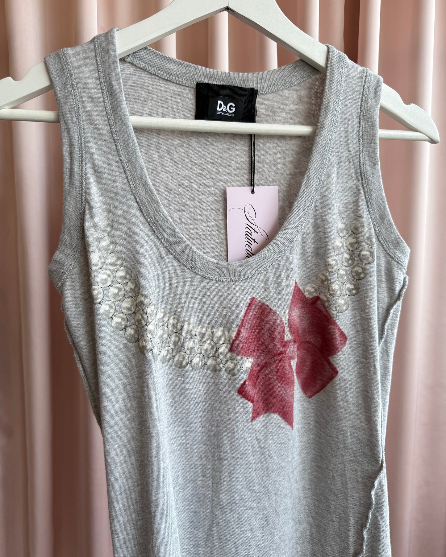 D&G 2000's Bow Pearl Necklace Graphic Grey Tank Top