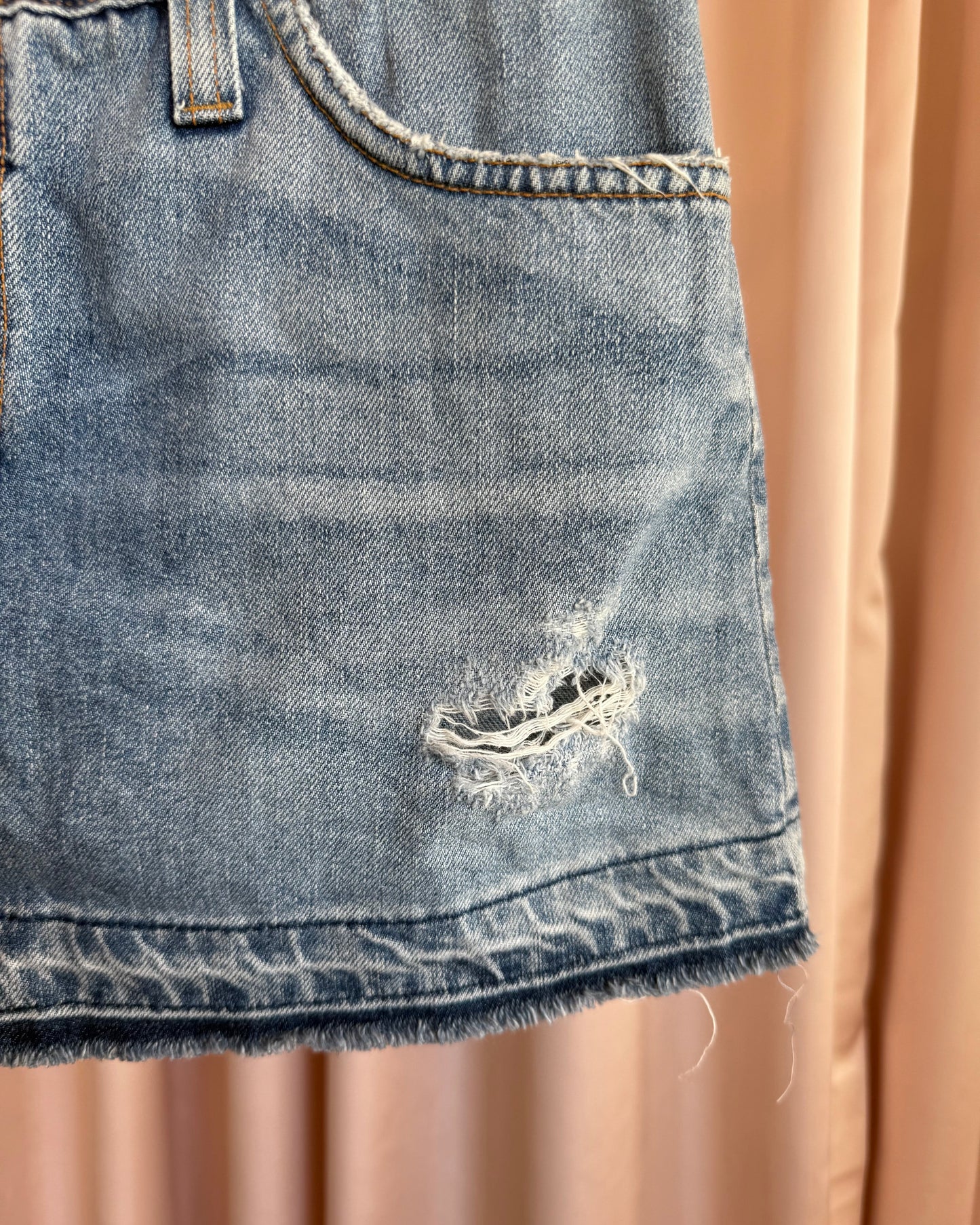 D&G S/S 2005 Logo Patch Distressed Denim Mini Skirt