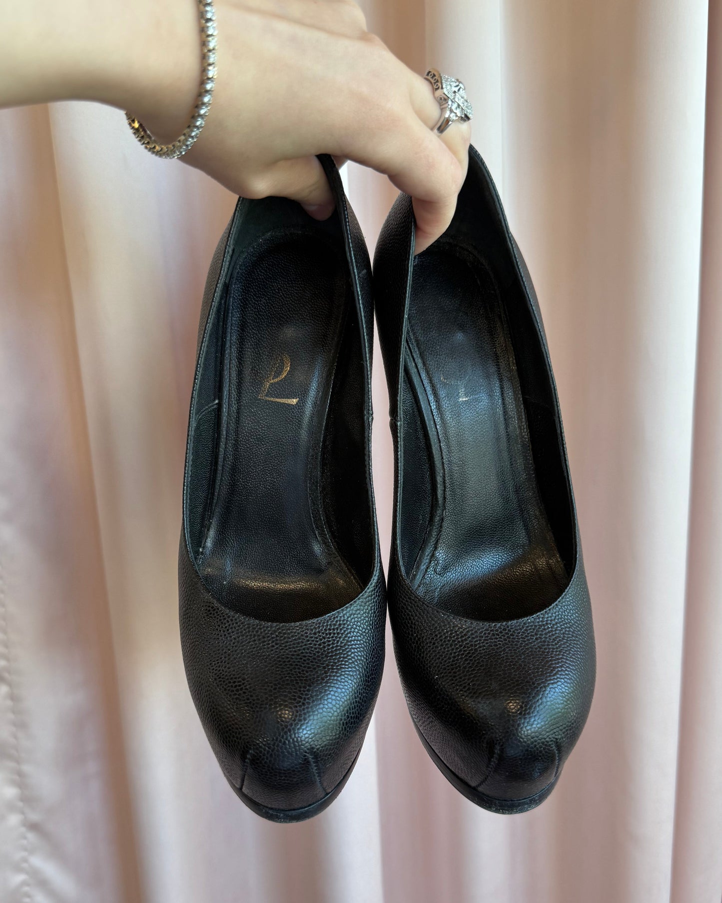 Saint Laurent YSL Black Leather Vernigolf 105 Tribtoo Pumps