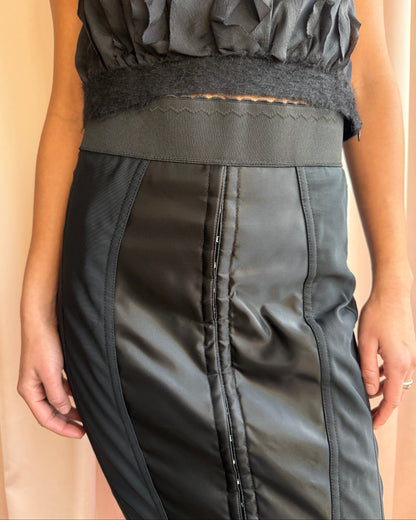 Dolce & Gabbana Hook & Eye Black Mid Length Pencil Skirt