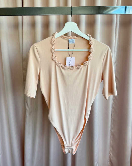 Italian Made Twist Knot Trim Neckline Short Sleeve Peach Bodysuit